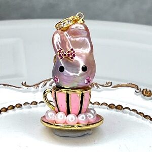🧁 Handmade Freshwater Flameball Pearl Cupcake Character Detachable Pendant